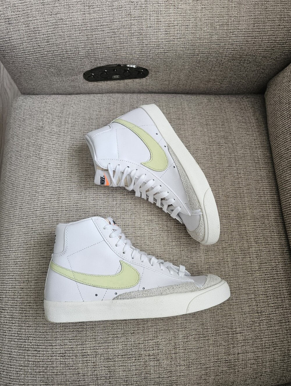 Nike Women's Blazer Mid '77 'Barely Volt Sneakers - Picture 3 of 8